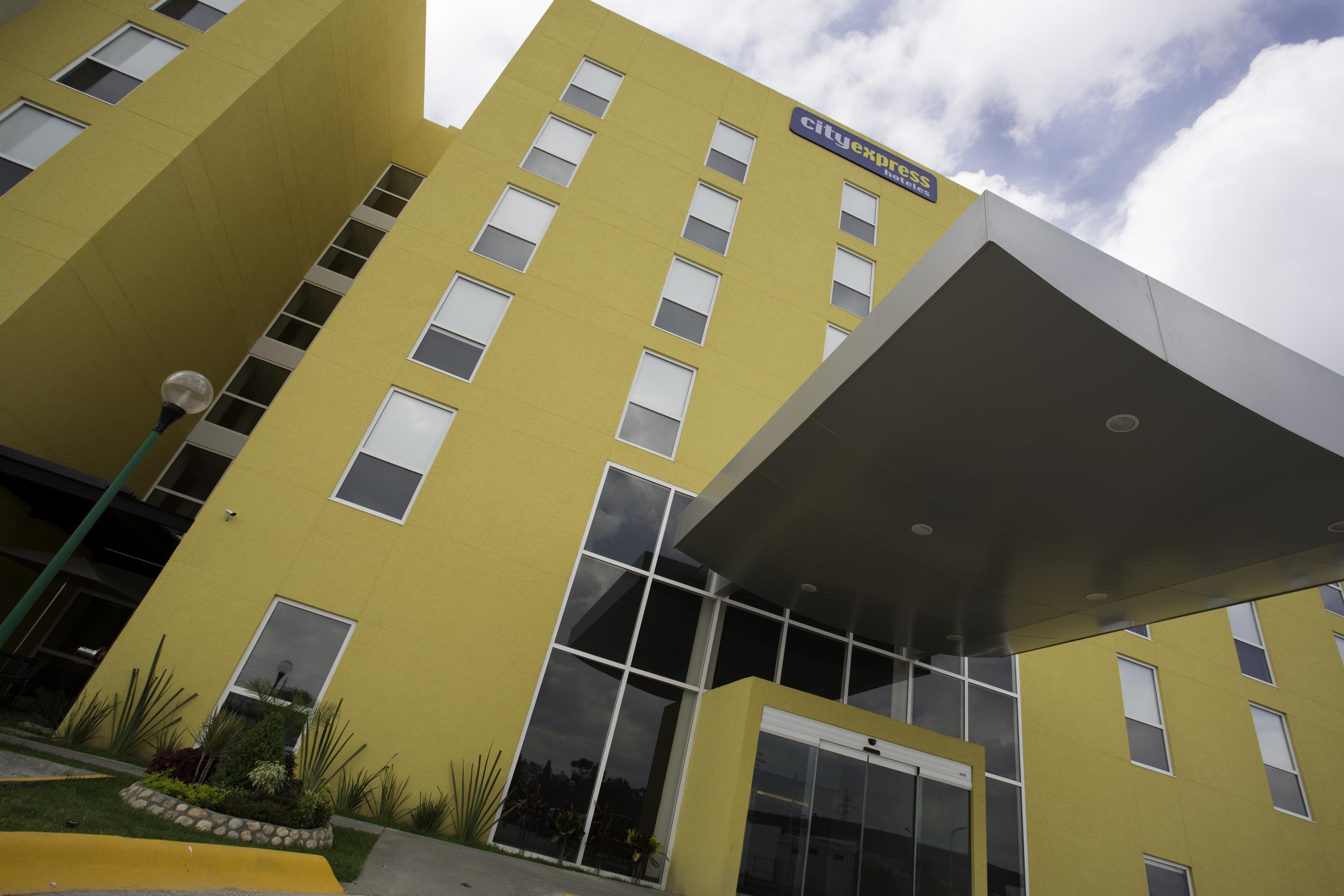 City Express By Marriott Irapuato Norte المظهر الخارجي الصورة