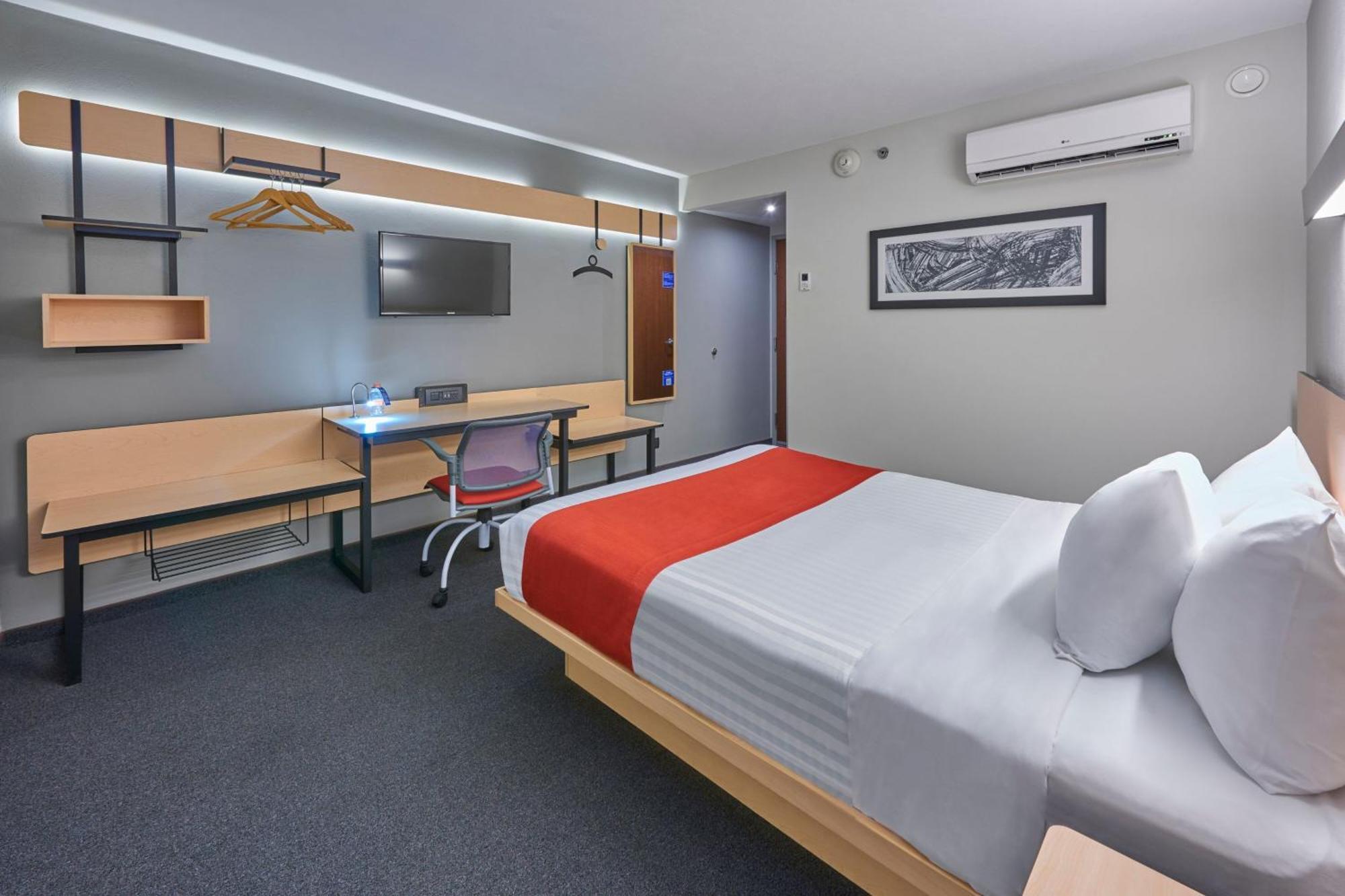 City Express By Marriott Irapuato Norte المظهر الخارجي الصورة